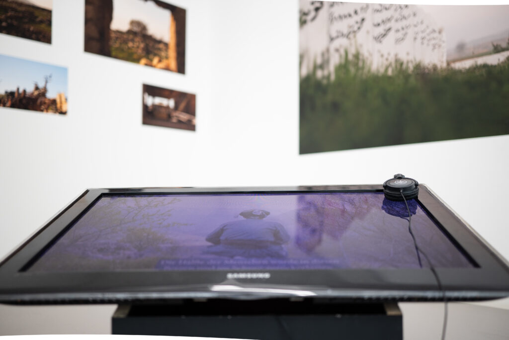 Places Speak of Genocide – Kurds Bring Them to Life – installation view – photograph 5/5